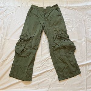 Green balloon pants